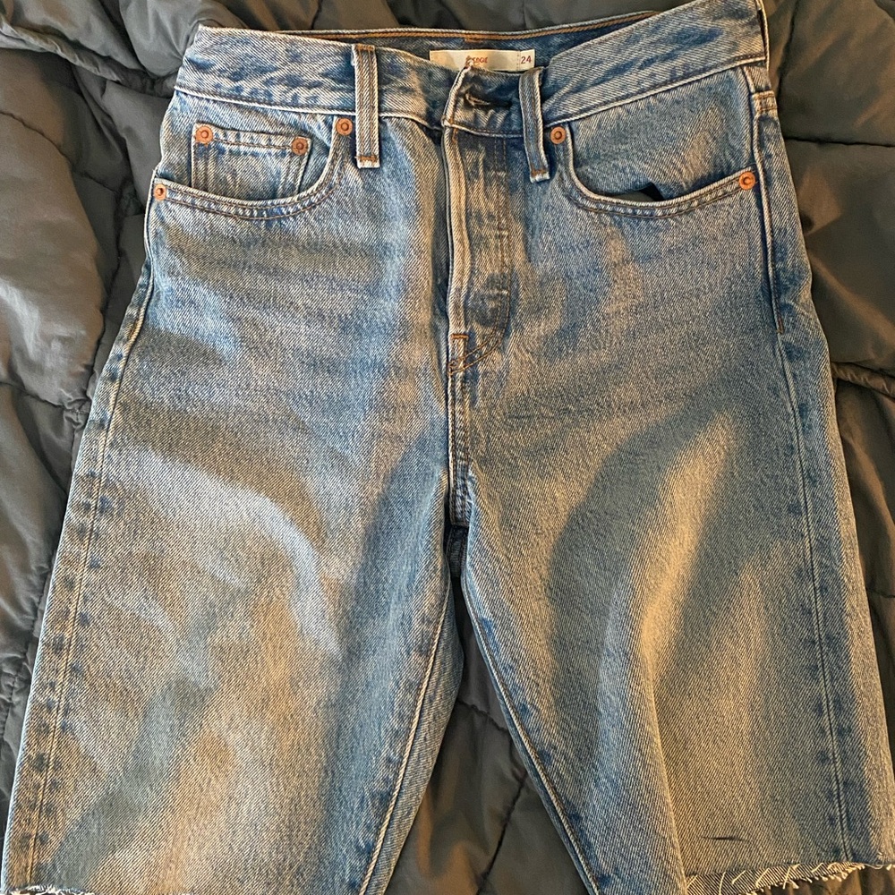 LEVIS SHORTS - Picture 4 of 6
